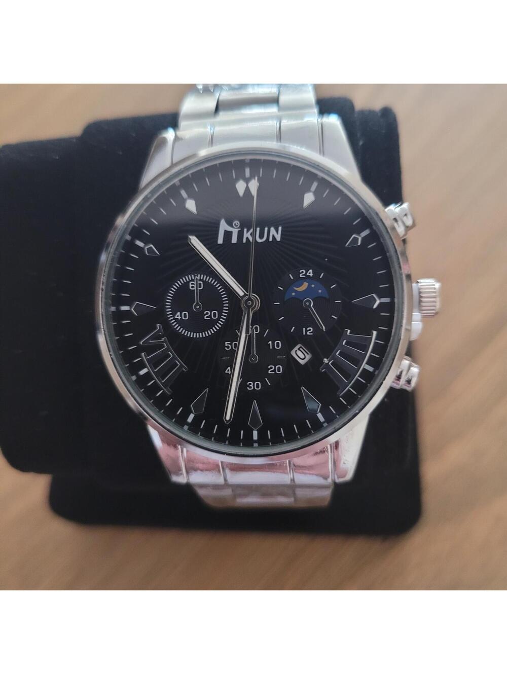 Mikun Men's Stainless Steel Analog Wristwatch